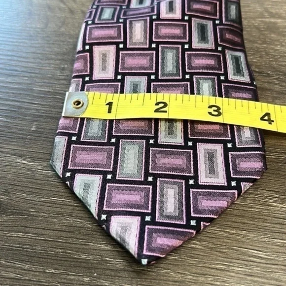 Crazy Horse by Claiborne Men’s Silk Necktie Purple-Pink-Gray - Picture 4 of 6